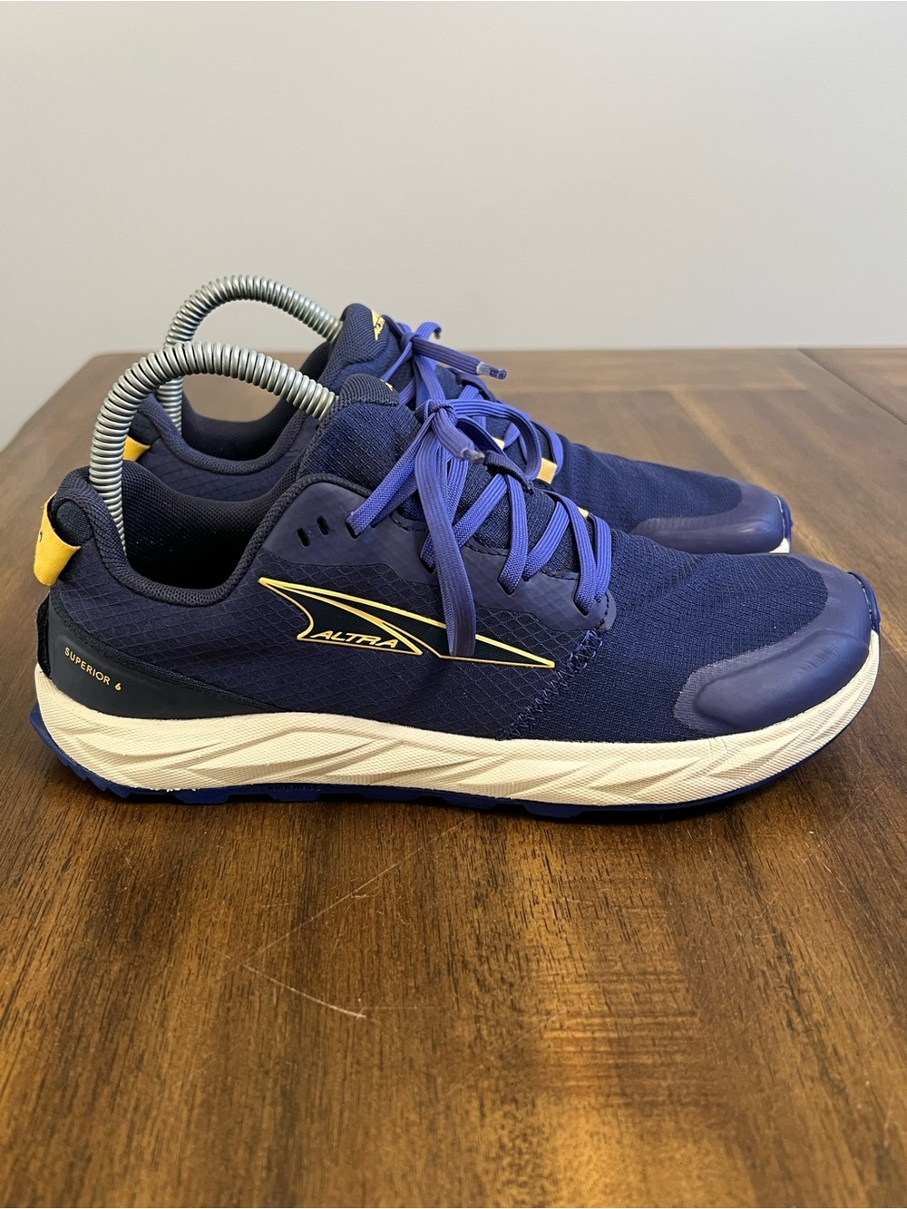 Altra Superior 6 Purple and Yellow Shoes Women’s Size 8 - ALOA82CM252